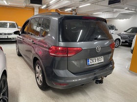 Volkswagen Touran vaihtoauto