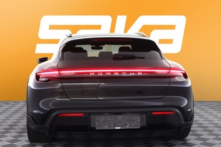 Porsche Taycan vaihtoauto