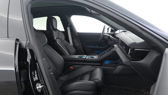 Porsche Taycan vaihtoauto