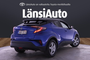 Toyota C-HR vaihtoauto