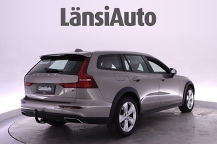 Volvo V60 Cross Country vaihtoauto