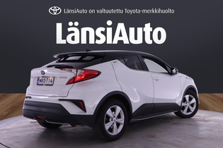 Toyota C-HR vaihtoauto