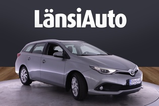 Toyota Auris vaihtoauto