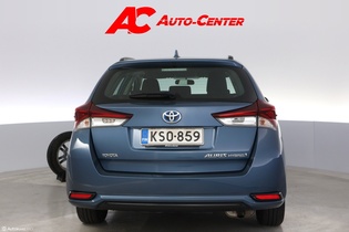 Toyota Auris vaihtoauto