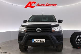 Toyota Hilux vaihtoauto