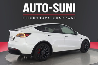 Tesla Model Y vaihtoauto