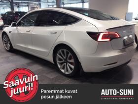 Tesla Model 3 vaihtoauto