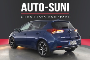 Toyota Auris vaihtoauto