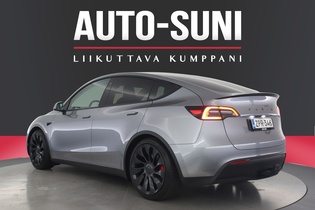 Tesla Model Y vaihtoauto