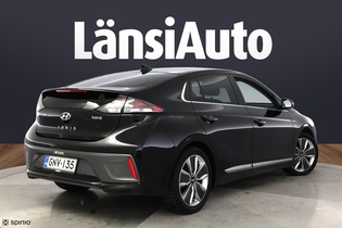 Hyundai IONIQ hybrid vaihtoauto