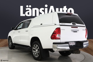 Toyota Hilux vaihtoauto