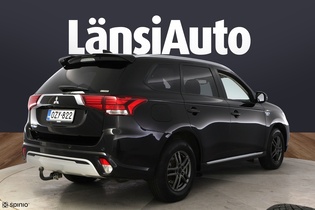 Mitsubishi Outlander PHEV vaihtoauto
