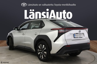 Toyota bZ4X vaihtoauto