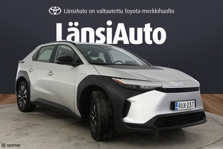 Toyota bZ4X vaihtoauto