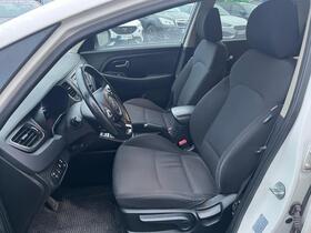 Kia Carens vaihtoauto