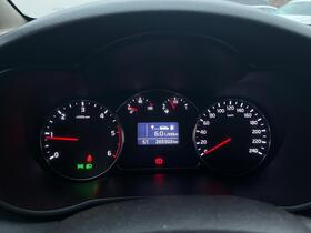 Kia Carens vaihtoauto