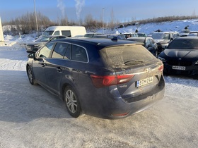 Toyota Avensis vaihtoauto