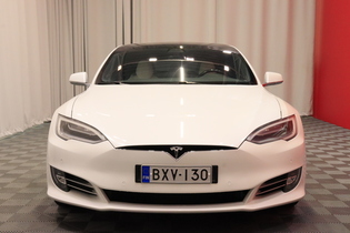Tesla Model S vaihtoauto