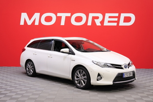 Toyota Auris vaihtoauto