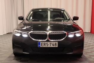 BMW 320 vaihtoauto