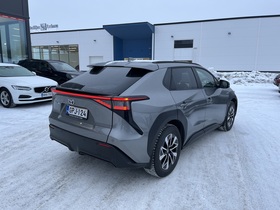 Toyota bZ4X vaihtoauto