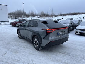 Toyota bZ4X vaihtoauto