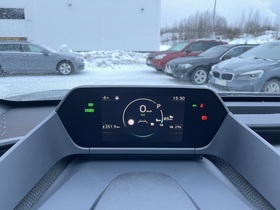 Toyota bZ4X vaihtoauto