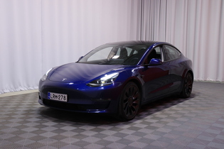 Tesla Model 3 vaihtoauto