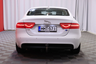 Jaguar XE vaihtoauto