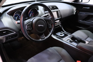 Jaguar XE vaihtoauto