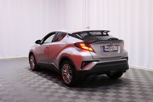 Toyota C-HR vaihtoauto