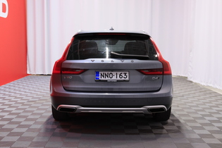 Volvo V90 Cross Country vaihtoauto