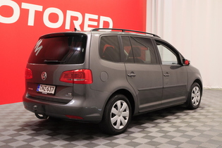 Volkswagen Touran vaihtoauto