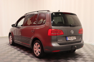 Volkswagen Touran vaihtoauto