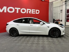 Tesla Model 3 vaihtoauto