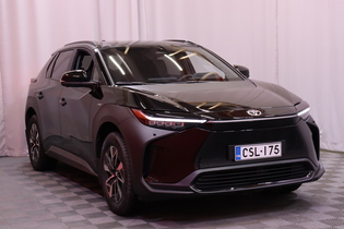 Toyota bZ4X vaihtoauto