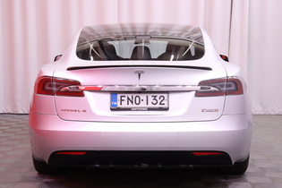 Tesla Model S vaihtoauto