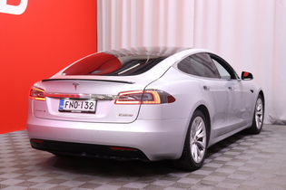Tesla Model S vaihtoauto