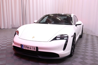 Porsche Taycan vaihtoauto