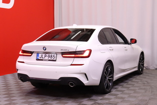 BMW 330 vaihtoauto
