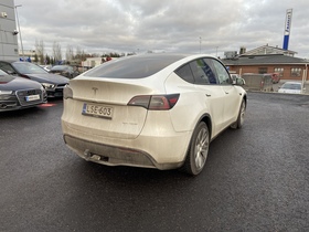 Tesla Model Y vaihtoauto