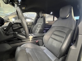 Porsche Taycan vaihtoauto