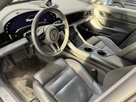 Porsche Taycan vaihtoauto