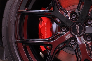 Porsche Taycan vaihtoauto