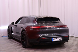 Porsche Taycan vaihtoauto
