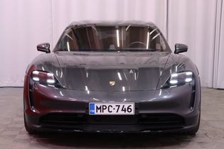 Porsche Taycan vaihtoauto