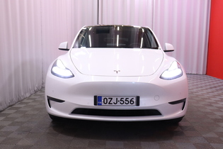 Tesla Model Y vaihtoauto