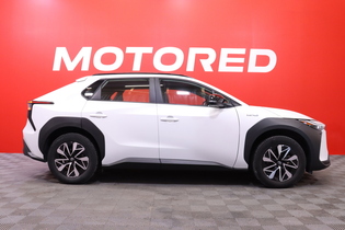 Toyota bZ4X vaihtoauto