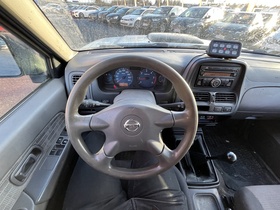 Nissan NP300 vaihtoauto