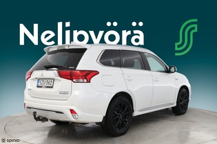 Mitsubishi Outlander PHEV vaihtoauto